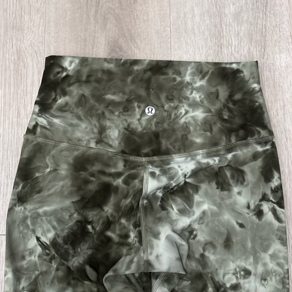 Lululemon Align HR pant 25” Diamond Dye Light Sage Medium Olive size 6 - Picture 3 of 5